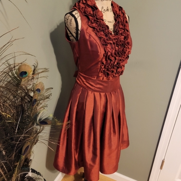 Jessica Howard Ruffle Dress. - Picture 3 of 13